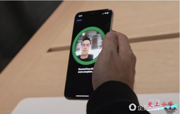 苹果的营销套路？网上惊现大量iPhone X试玩感受